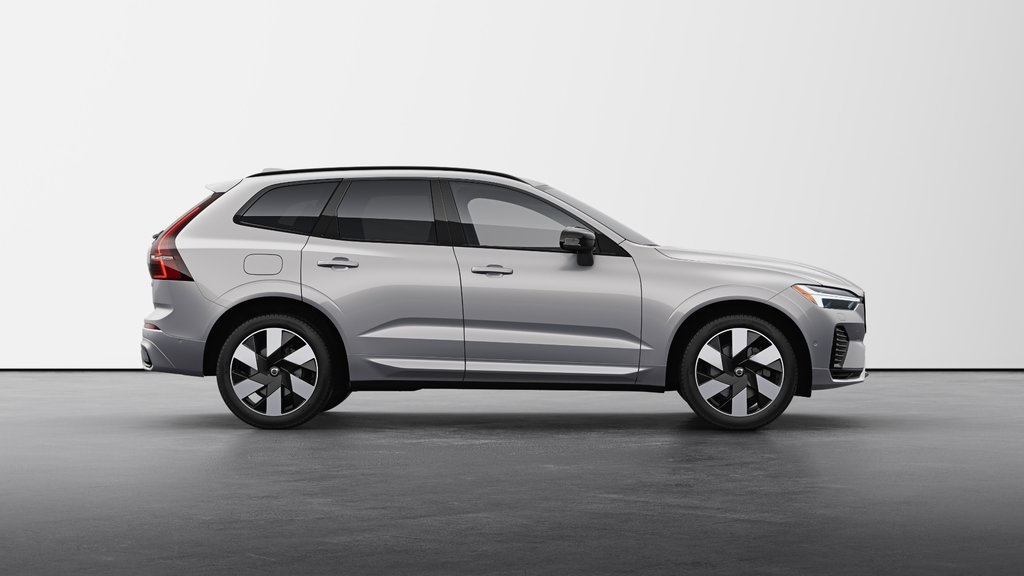 Volvo XC60 Plug-in Hybrid Ultra Dark Theme 2025 à Laval, Québec - 5 - w1024h768px