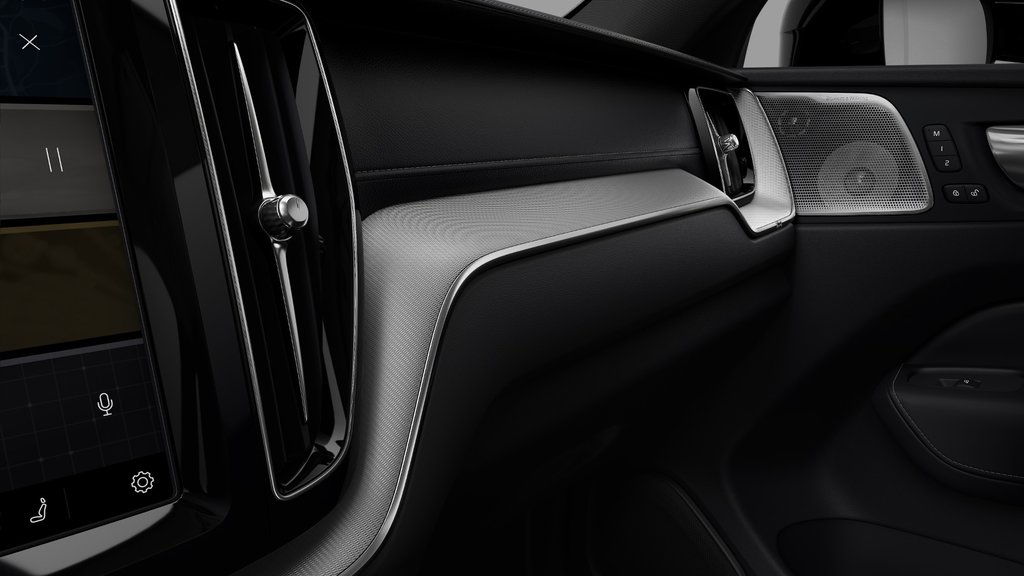 2025 Volvo XC60 Plug-in Hybrid Ultra Black Edition in Laval, Quebec - 7 - w1024h768px