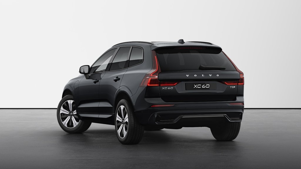2025 Volvo XC60 Plug-in Hybrid Plus Dark Theme in Laval, Quebec - 2 - w1024h768px
