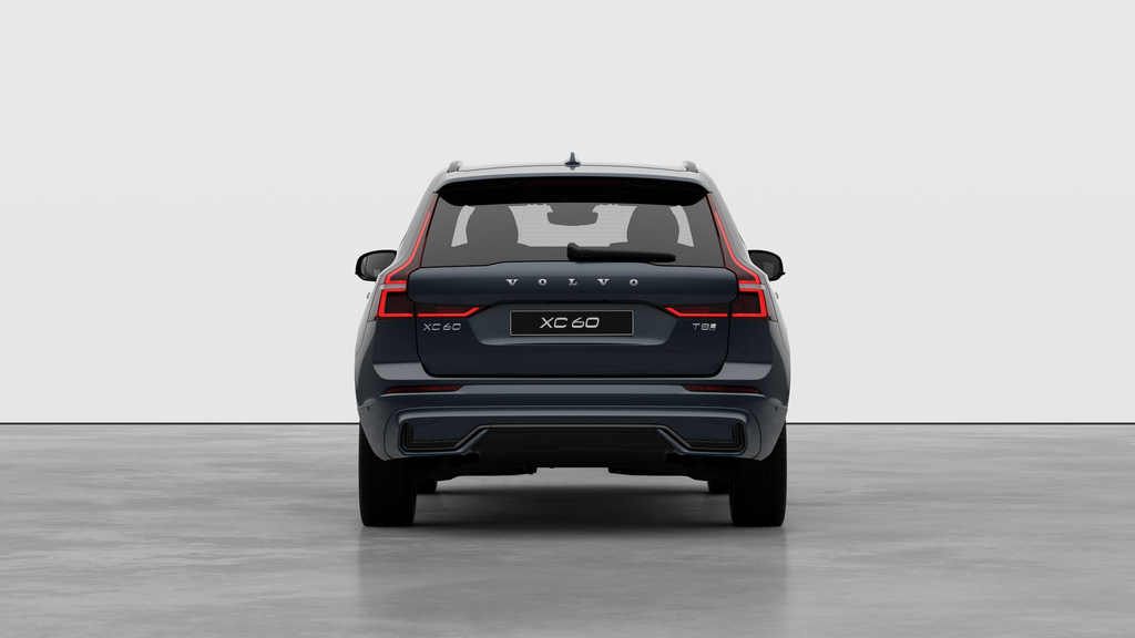 2026 Volvo XC60 Plug-in Hybrid Plus Dark Theme in Laval, Quebec - 6 - w1024h768px