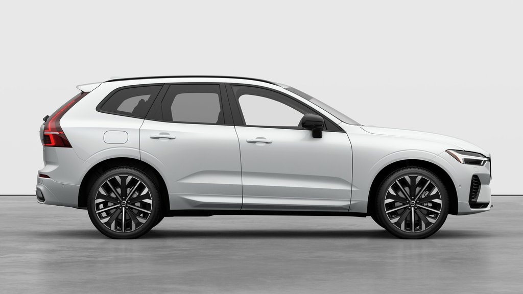 Volvo XC60 Plug-in Hybrid Ultra Dark Theme 2026 à Laval, Québec - 7 - w1024h768px