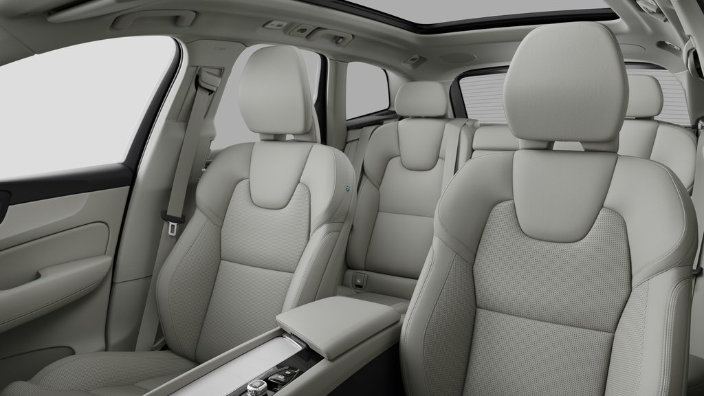 Volvo XC60 Plug-In Hybrid Ultra Dark Theme 2026 à Laval, Québec - 12 - w1024h768px