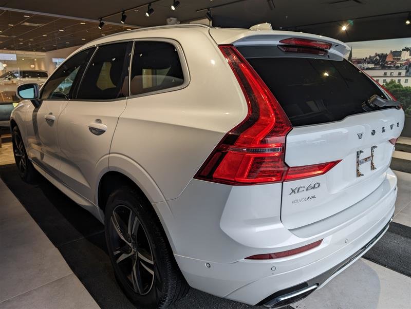 2019  XC60 T6 AWD R-Design in Laval, Quebec - 6 - w1024h768px