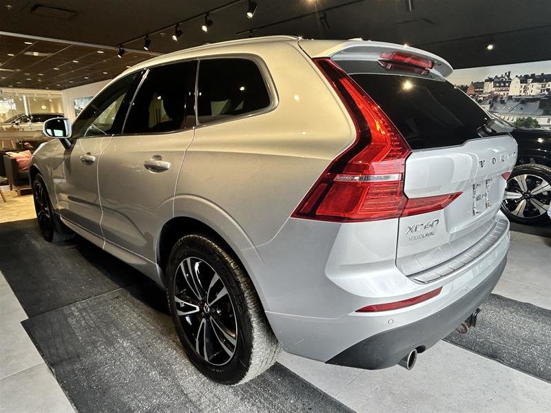 2020  XC60 T6 AWD Momentum in Laval, Quebec - 2 - w1024h768px