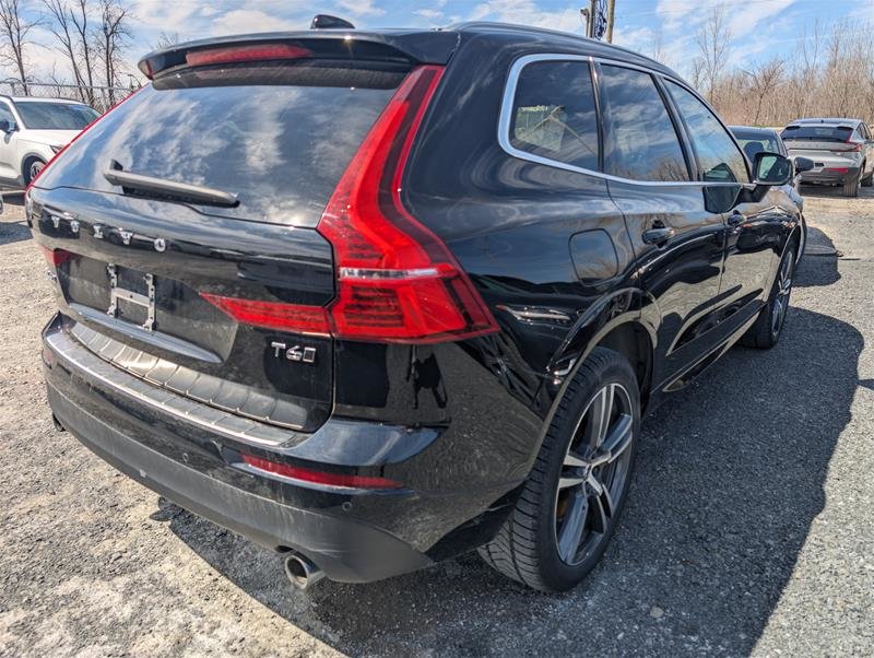 2020  XC60 T6 AWD Momentum in Laval, Quebec - 9 - w1024h768px