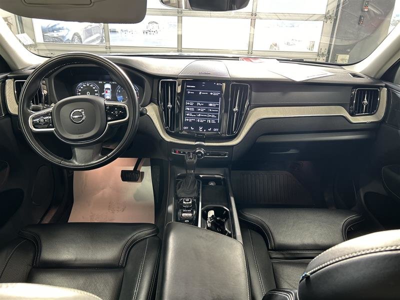 2021  XC60 T6 AWD Inscription in Laval, Quebec - 9 - w1024h768px
