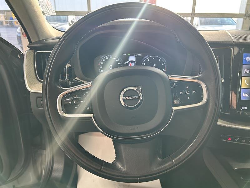 2021  XC60 T6 AWD Inscription in Laval, Quebec - 13 - w1024h768px