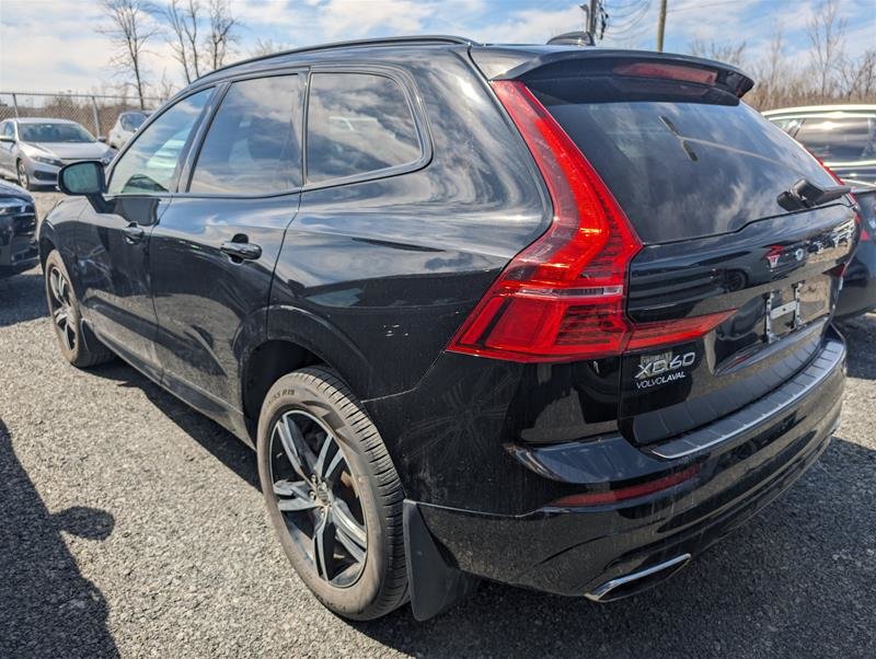 2021  XC60 T6 AWD R-Design in Laval, Quebec - 8 - w1024h768px