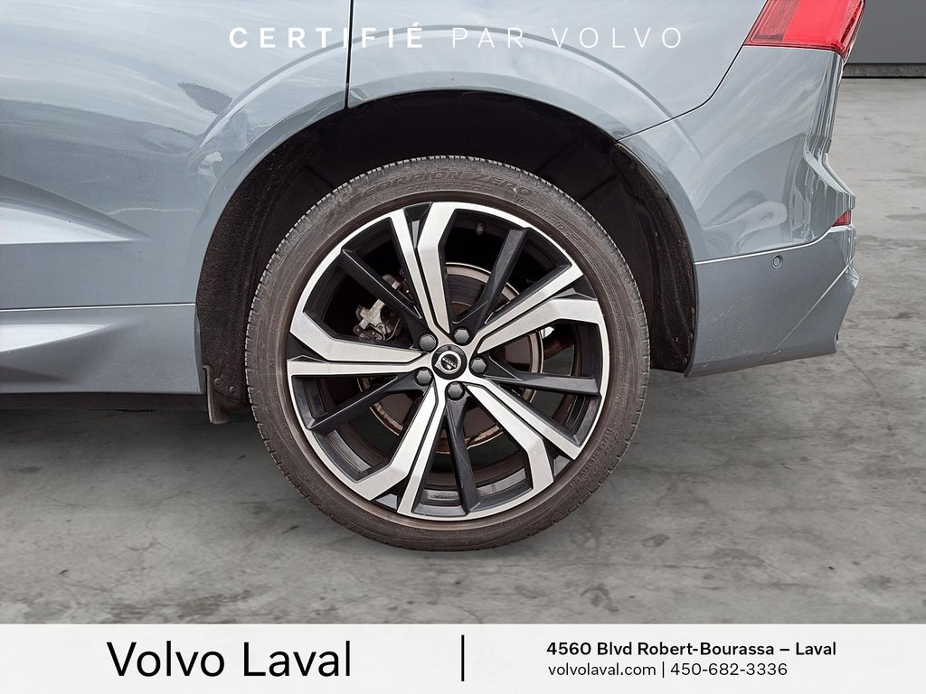 Volvo XC60 Ultimate Dark Theme 2023 à Laval, Québec - 7 - w1024h768px