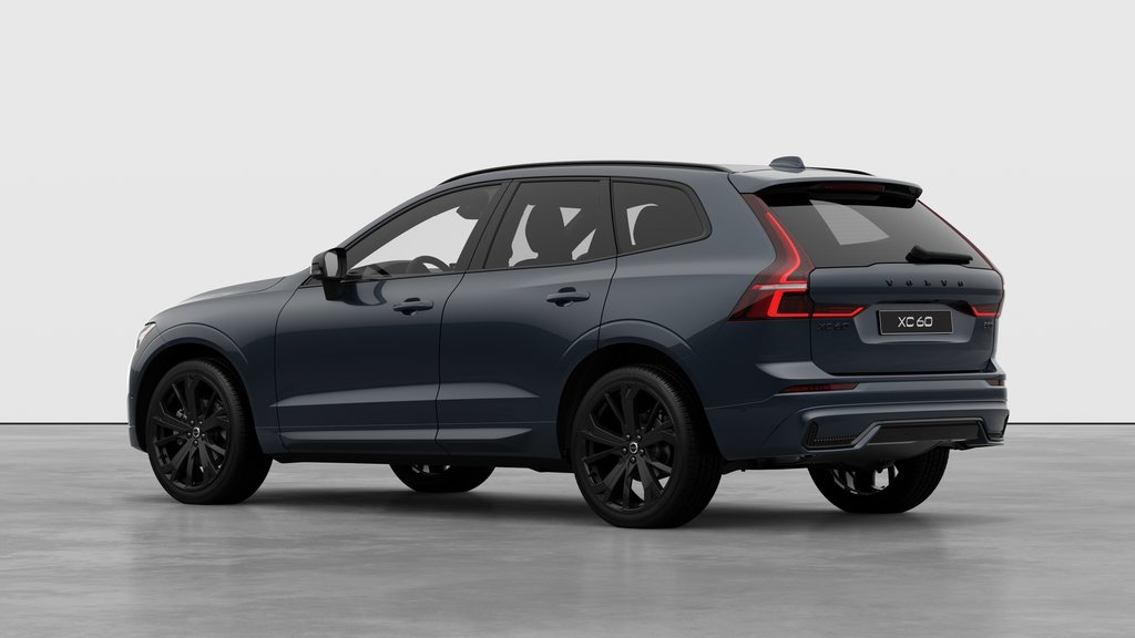 Volvo XC60 Ultra Black Edition 2026 à Laval, Québec - 2 - w1024h768px