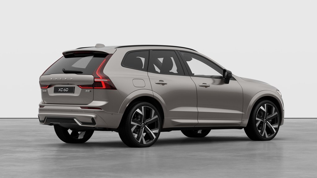 Volvo XC60 Ultra Dark Theme 2026 à Laval, Québec - 4 - w1024h768px
