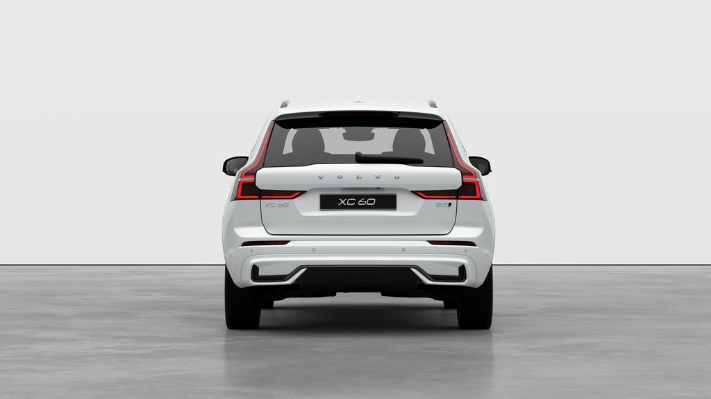 2026 Volvo XC60 Plus Dark Theme in Laval, Quebec - 6 - w1024h768px