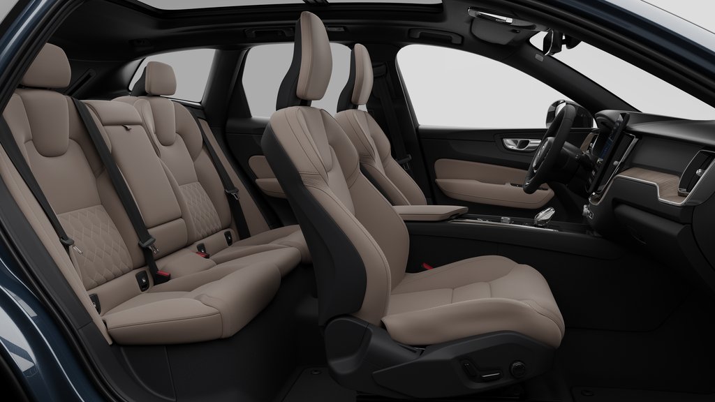 2026 Volvo XC60 Plus Dark Theme in Laval, Quebec - 13 - w1024h768px