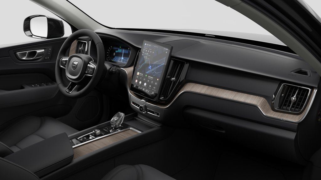 2026 Volvo XC60 Plus in Laval, Quebec - 10 - w1024h768px
