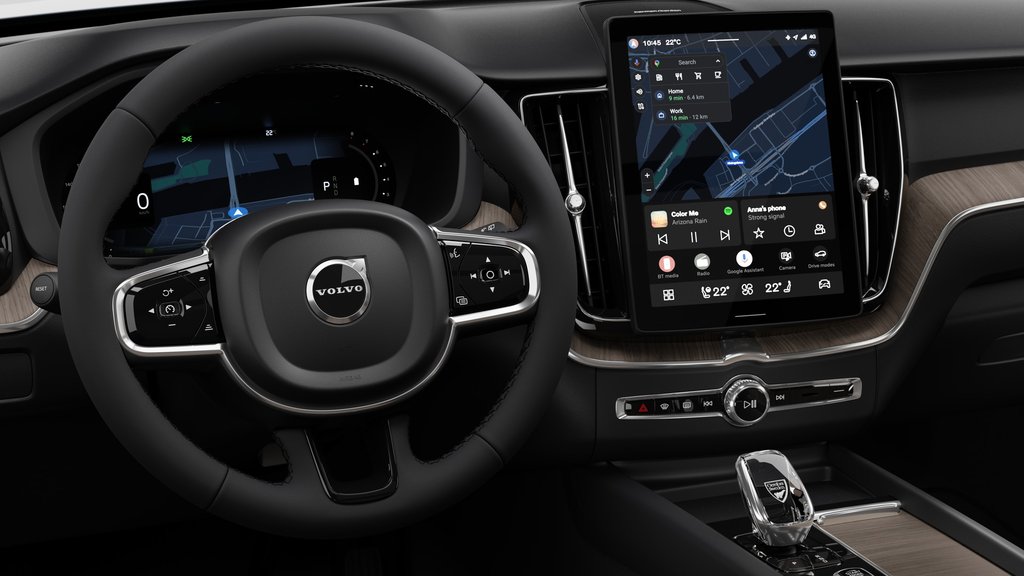 2027 Volvo XC60 Plus (Dark Theme) in Laval, Quebec - 14 - w1024h768px