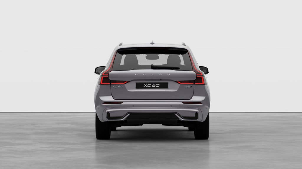 2027 Volvo XC60 Plus (Dark Theme) in Laval, Quebec - 6 - w1024h768px
