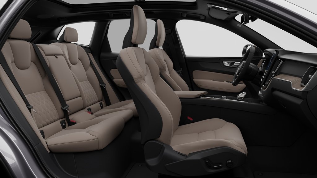 2027 Volvo XC60 Plus (Dark Theme) in Laval, Quebec - 13 - w1024h768px