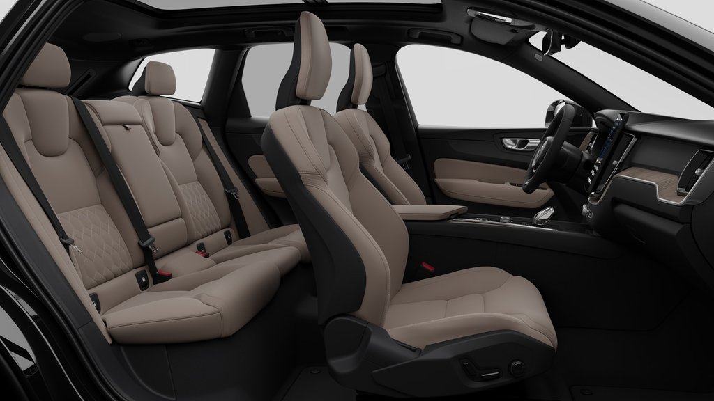 2027 Volvo XC60 Plus (Dark Theme) in Laval, Quebec - 13 - w1024h768px