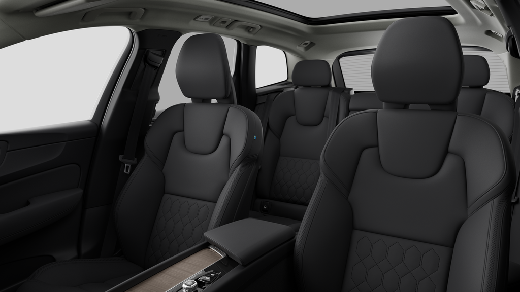 2027 Volvo XC60 Core (Dark Theme) in Laval, Quebec - 12 - w1024h768px