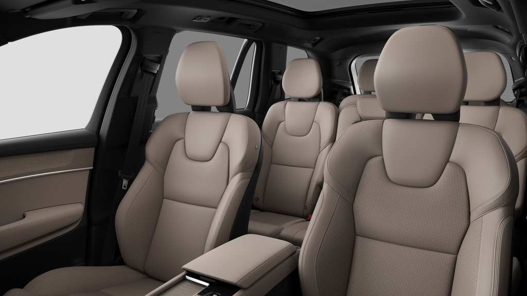 Volvo XC90 PLUG-IN HYBRID Ultra Bright Theme 2025 à Laval, Québec - 12 - w1024h768px