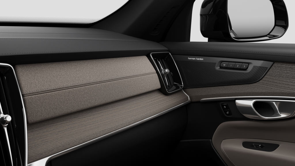 2025 Volvo XC90 PLUG-IN HYBRID Ultra Bright Theme in Laval, Quebec - 9 - w1024h768px