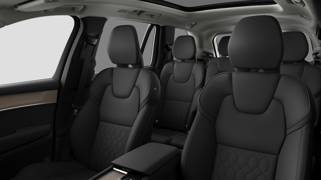 Volvo XC90 PLUG-IN HYBRID Plus Bright Theme 2025 à Laval, Québec - 12 - w1024h768px