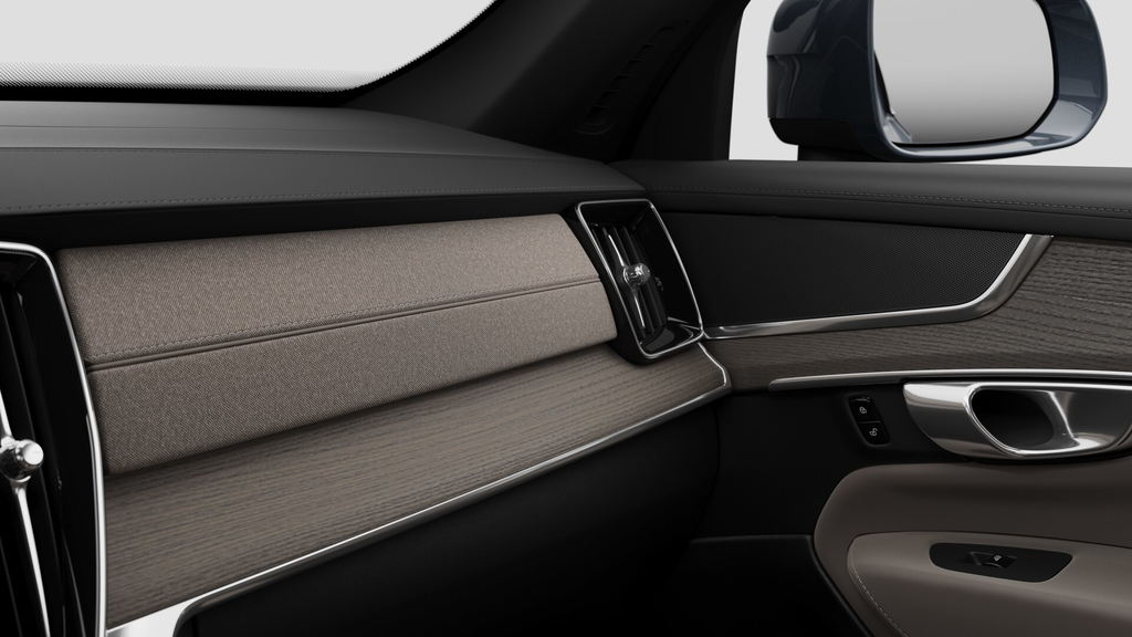 Volvo XC90 PLUG-IN HYBRID Plus Bright Theme 2025 à Laval, Québec - 9 - w1024h768px