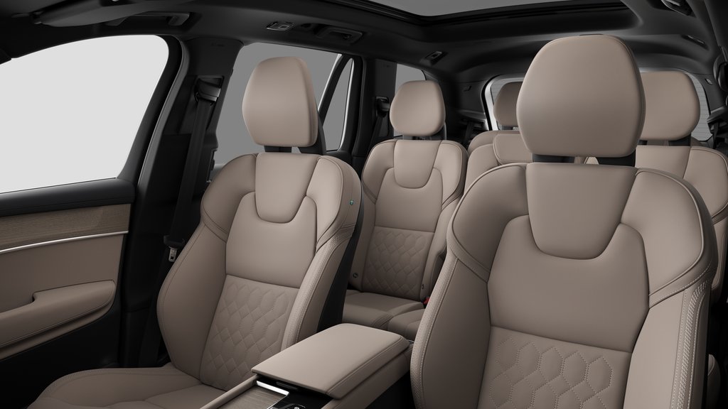 2026 Volvo XC90 PLUG-IN HYBRID Core Bright Theme in Laval, Quebec - 12 - w1024h768px