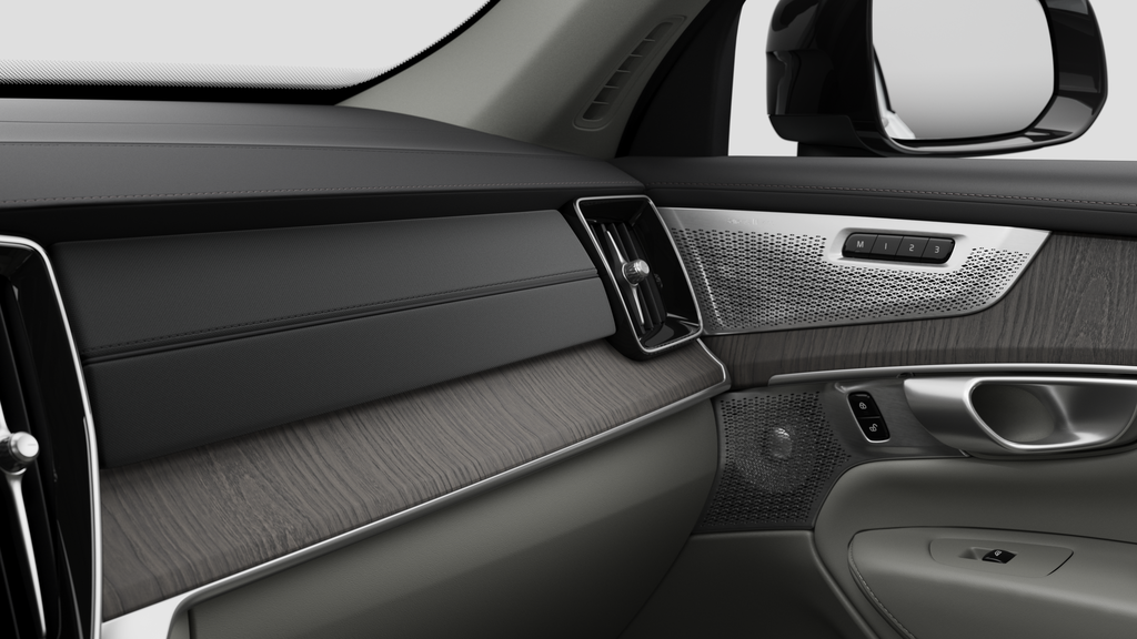 2026 Volvo XC90 Plug-In Hybrid Ultra Dark Theme in Laval, Quebec - 9 - w1024h768px