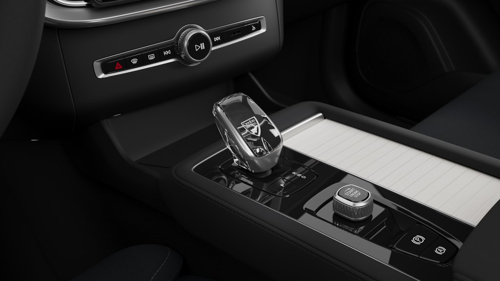 Volvo XC90 Plug-In Hybrid Ultra Dark Theme 2026 à Laval, Québec - 11 - w1024h768px