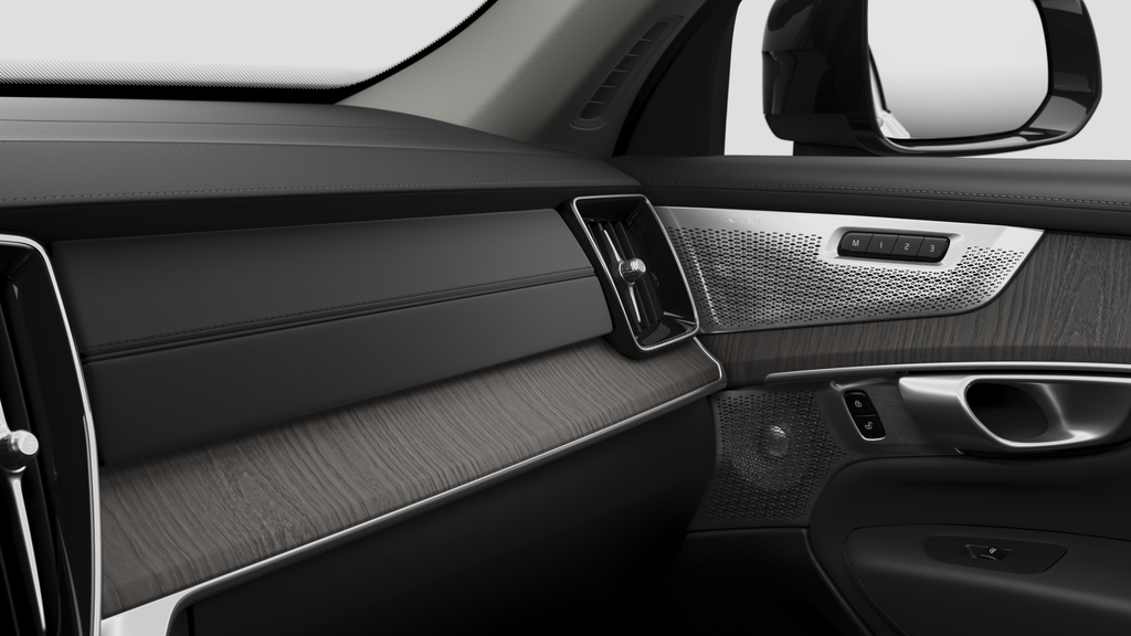 2026 Volvo XC90 Plug-In Hybrid Ultra Dark Theme in Laval, Quebec - 9 - w1024h768px