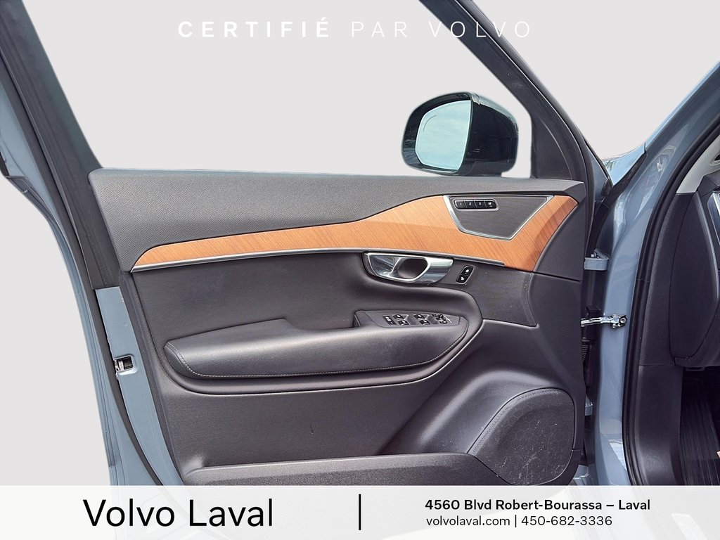 Volvo XC90 Recharge Plus Dark Theme 2023 à Laval, Québec - 11 - w1024h768px