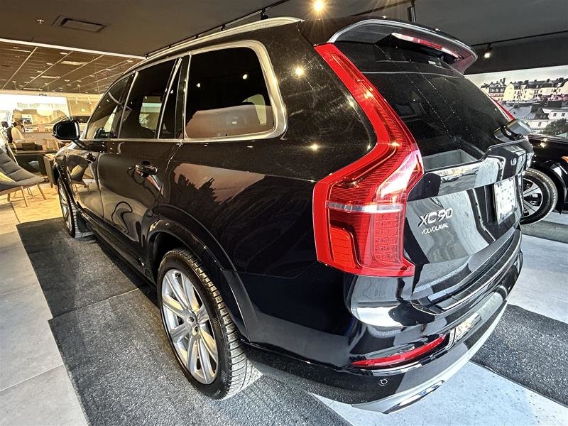 2020  XC90 T8 eAWD Momentum in Laval, Quebec - 2 - w1024h768px