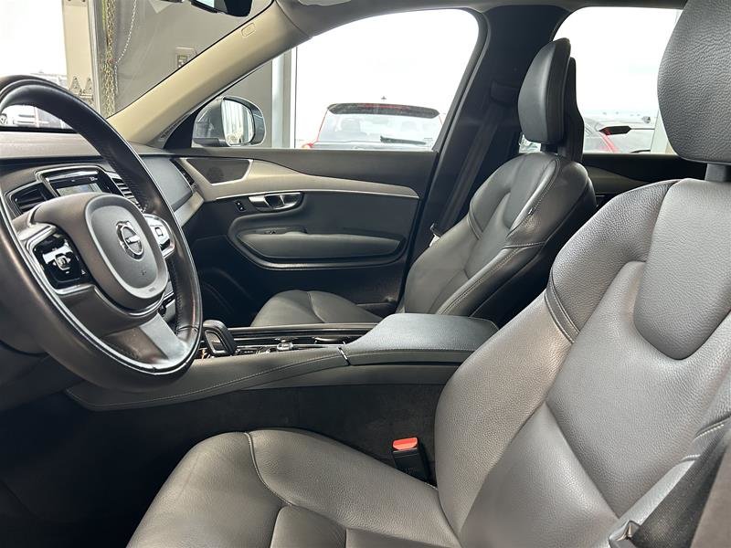 2020  XC90 T8 eAWD Momentum in Laval, Quebec - 7 - w1024h768px