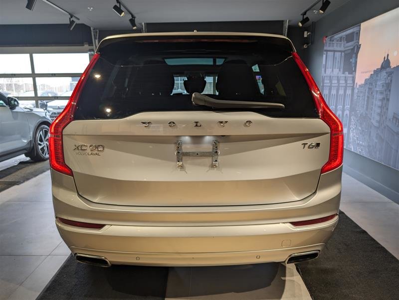 2020  XC90 T6 AWD Momentum (7-Seat) in Laval, Quebec - 4 - w1024h768px