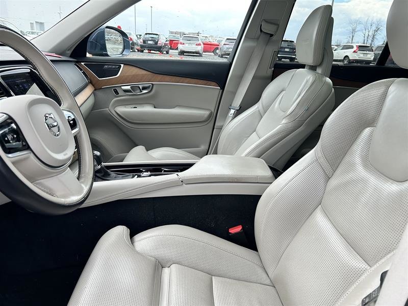 2020  XC90 T6 AWD Inscription (7-Seat) in Laval, Quebec - 13 - w1024h768px
