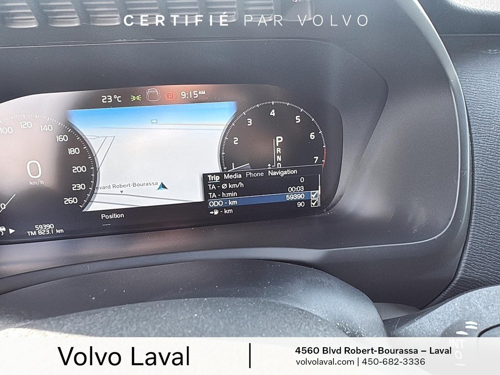 2022 Volvo XC90 Momentum in Laval, Quebec - 13 - w1024h768px