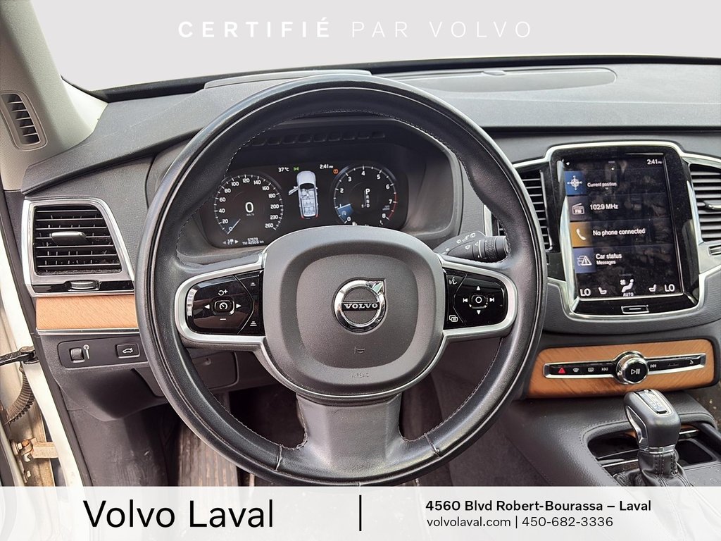 Volvo XC90 Momentum 2022 à Laval, Québec - 12 - w1024h768px