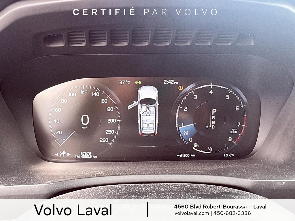 Volvo XC90 Momentum 2022 à Laval, Québec - 14 - w1024h768px