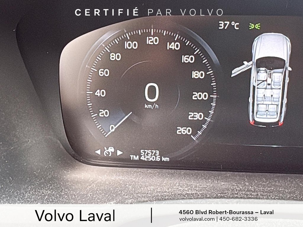 Volvo XC90 Momentum 2022 à Laval, Québec - 13 - w1024h768px