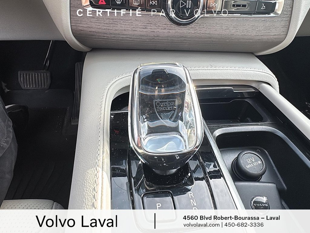 2023 Volvo XC90 Ultimate Bright Theme in Laval, Quebec - 12 - w1024h768px