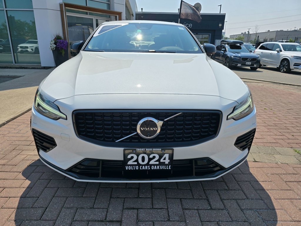 2024 Volvo S60 Recharge ULTIMATE DARK THEME-3