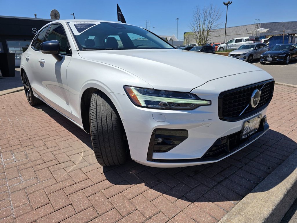 2024 Volvo S60 PLUS DARK THEME-5