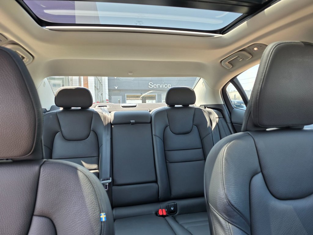 2024 Volvo S60 PLUS DARK THEME-6