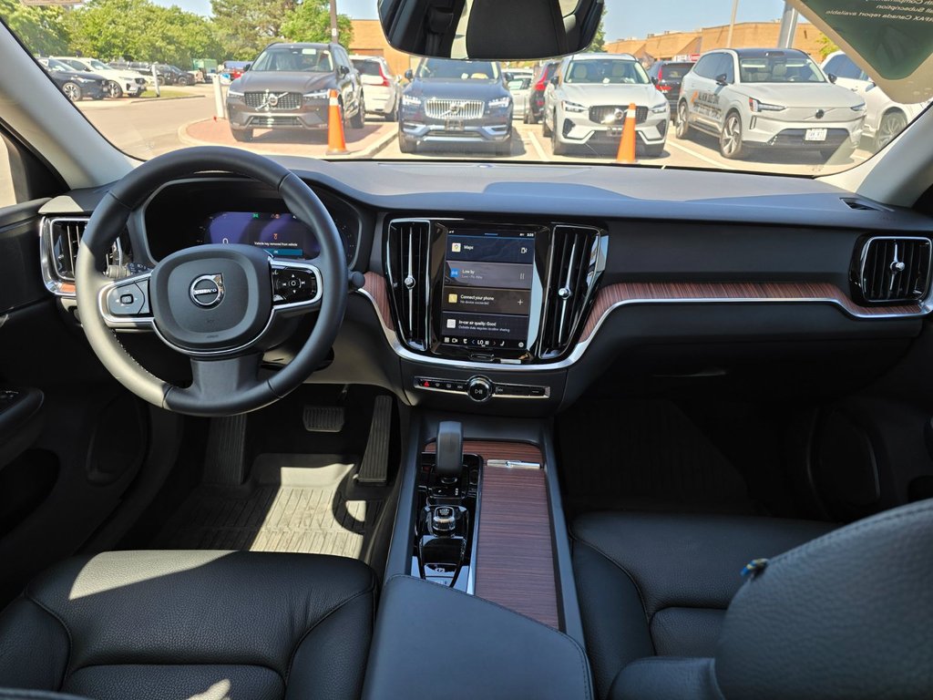 2024 Volvo S60 PLUS DARK THEME-4