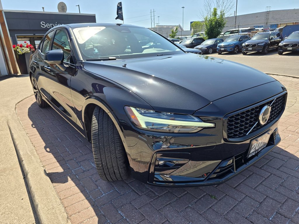 2024 Volvo S60 PLUS DARK THEME-5