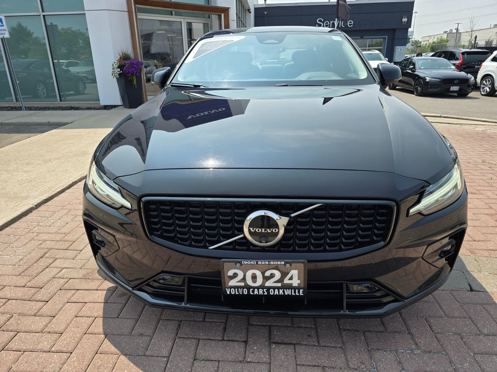 2024 Volvo S60 PLUS DARK THEME-3