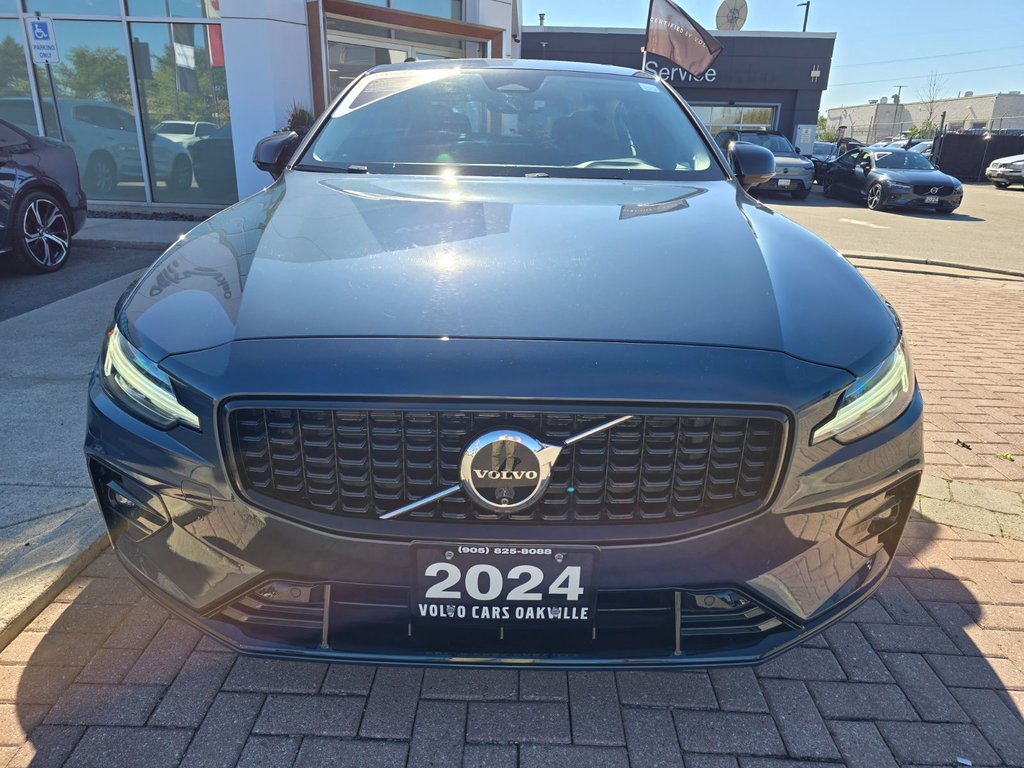 2024 Volvo S60 PLUS DARK THEME-3