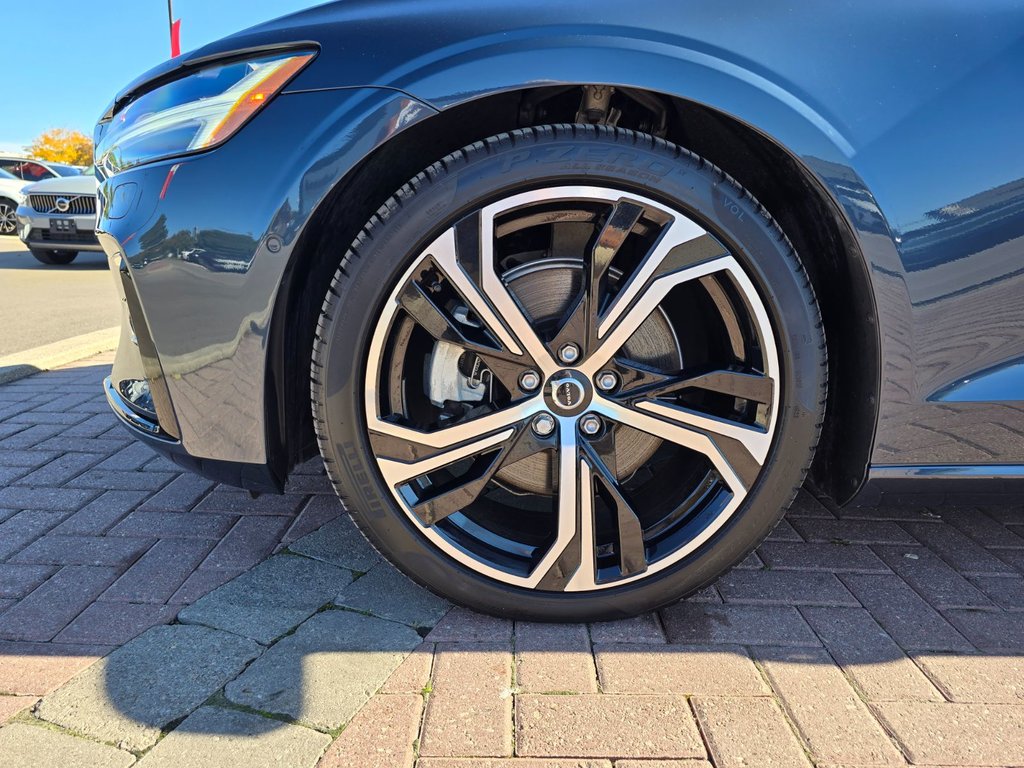 2024 Volvo S60 PLUS DARK THEME-7