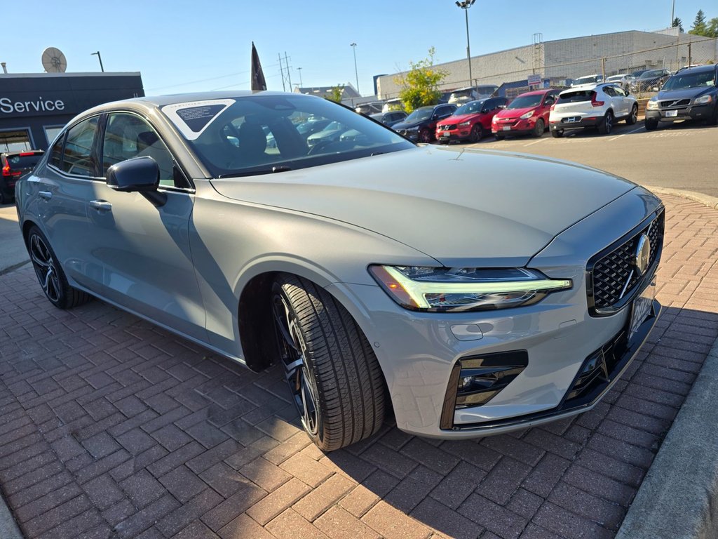 2024 Volvo S60 PLUS DARK THEME-5